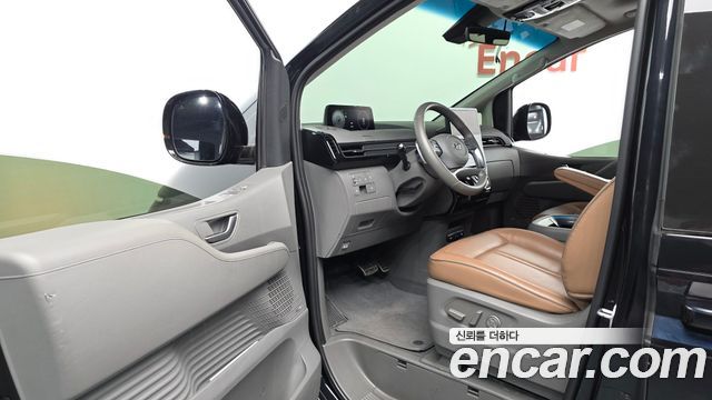 Hyundai Staria 2022 — photo 13