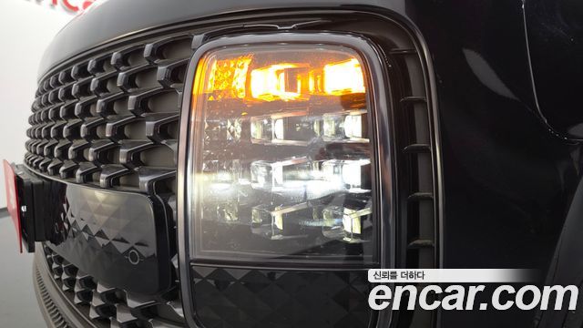 Hyundai Staria 2022 — photo 8