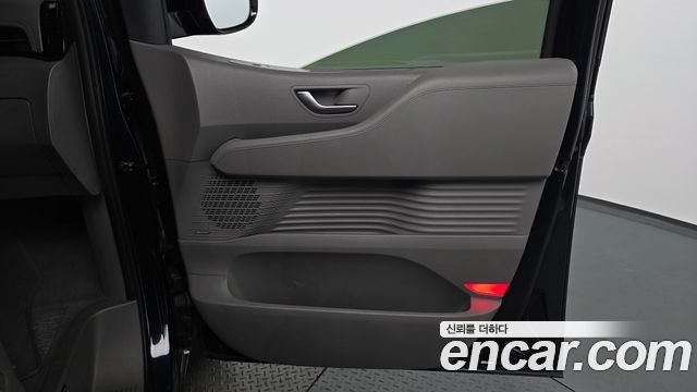 Hyundai Staria 2022 — photo 14