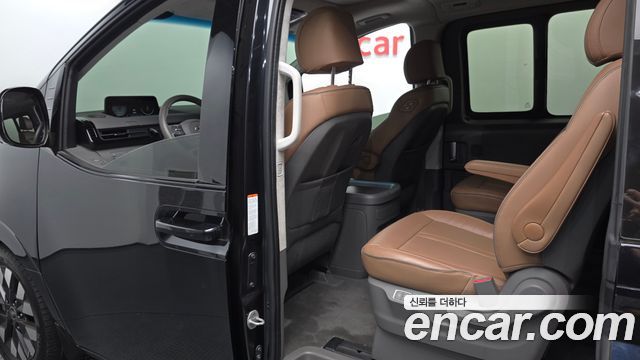 Hyundai Staria 2022 — photo 16