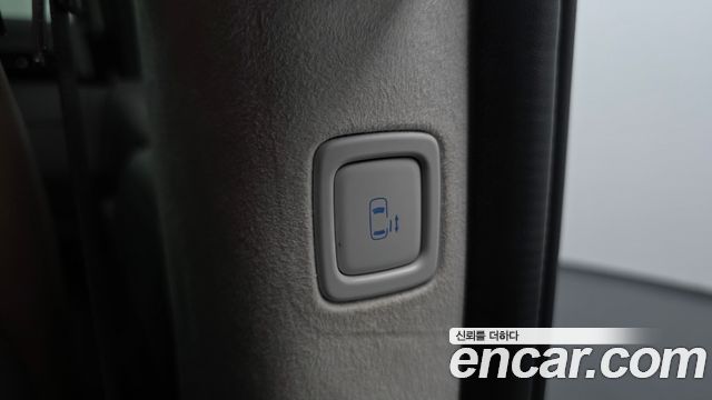 Hyundai Staria 2022 — photo 34