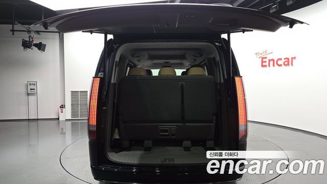 Hyundai Staria 2022 — photo 37