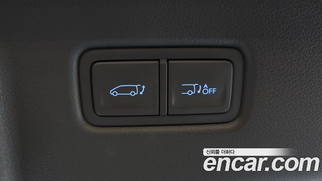Hyundai Staria 2022 — photo 38