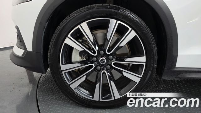 Volvo V60 2024 — photo 5