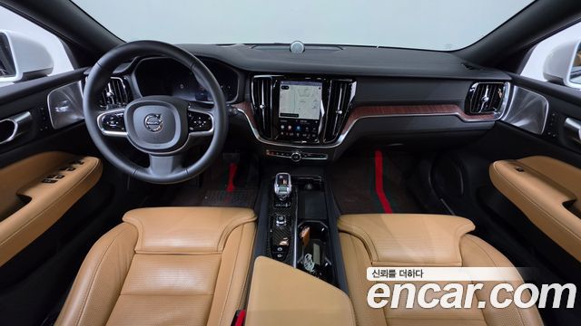 Volvo V60 2024 — photo 10