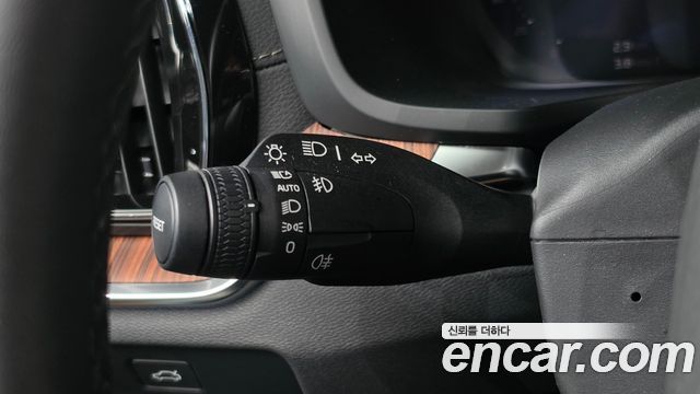 Volvo V60 2024 — photo 26