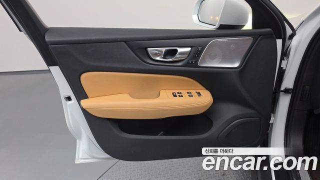 Volvo V60 2024 — photo 14