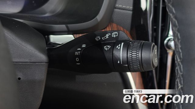 Volvo V60 2024 — photo 27