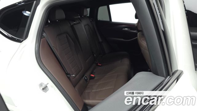BMW X4 2022 — photo 17