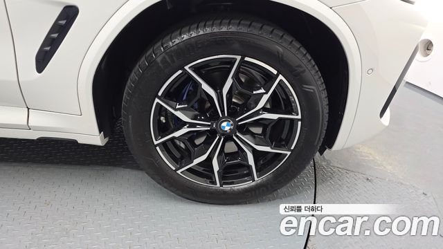 BMW X4 2022 — photo 7