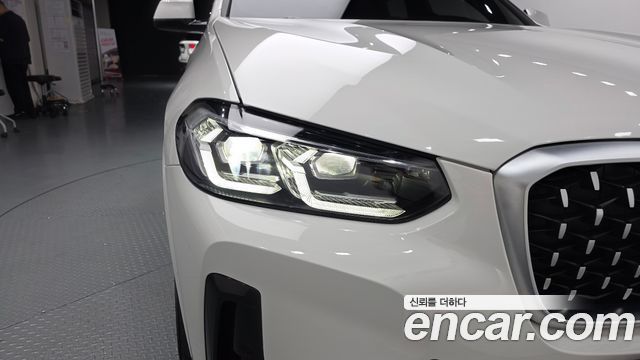 BMW X4 2022 — photo 8