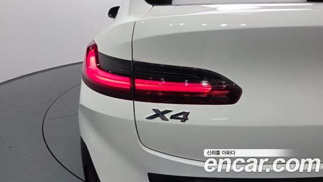 BMW X4 2022 — photo 9
