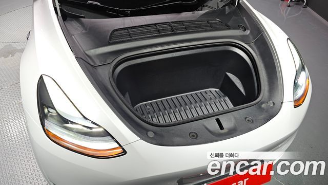Tesla Model Y 2023 — photo 6