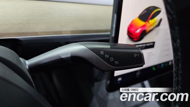 Tesla Model Y 2023 — photo 12