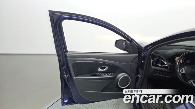 Renault Korea SM3 2017 — photo 14