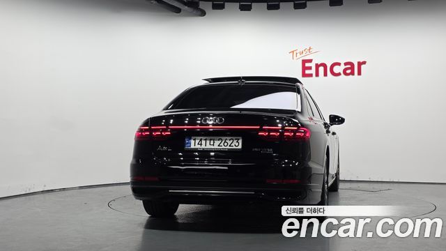 Audi A8 2023 — photo 4