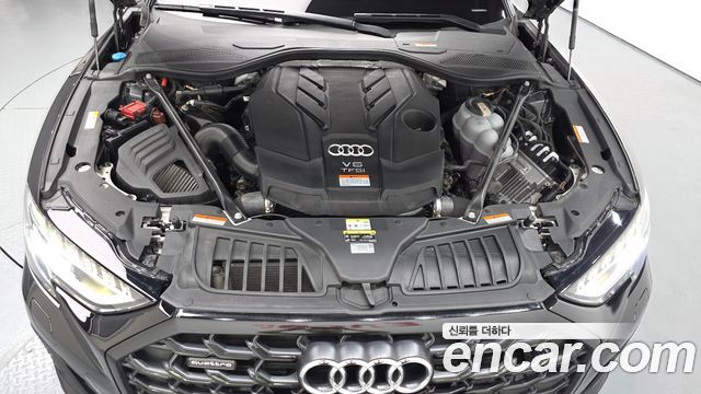 Audi A8 2023 — photo 6