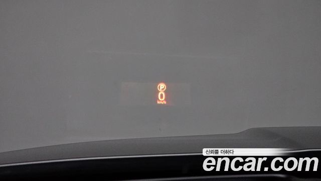 Jaguar XF 2017 — photo 22