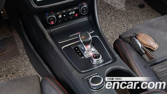 Mercedes-Benz A-Class 2018 — photo 9