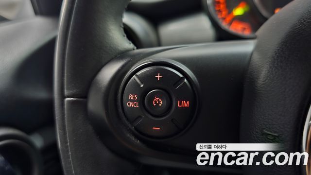 Mini Cooper 2021 — photo 22