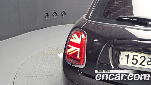 Mini Cooper 2021 — photo 9