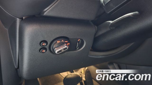 Mini Cooper 2021 — photo 28