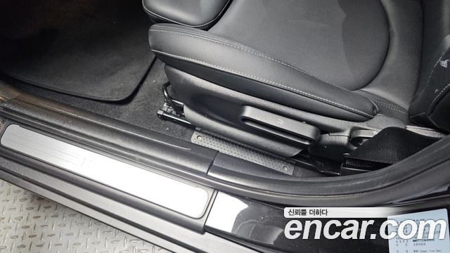 Mini Cooper 2021 — photo 31