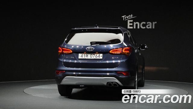 Hyundai Santafe 2016 — photo 4