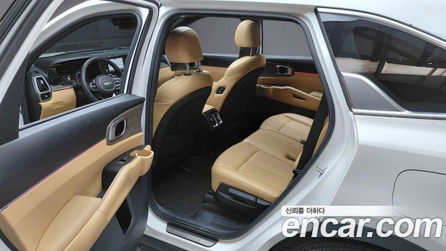 Kia Sorento 2022 — photo 17