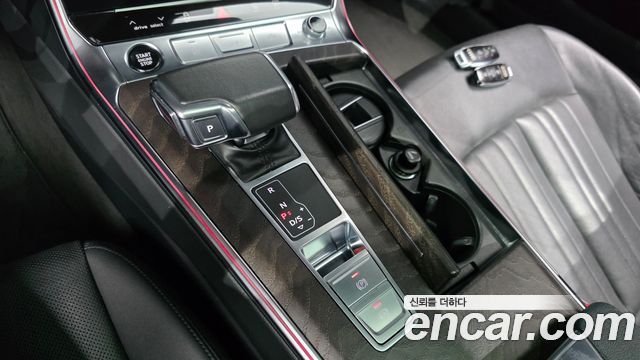 Audi A6 2023 — photo 12