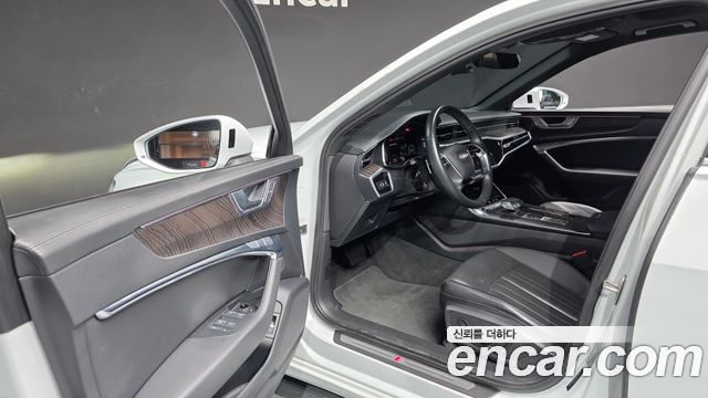 Audi A6 2023 — photo 13