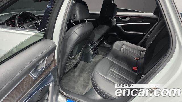 Audi A6 2023 — photo 18