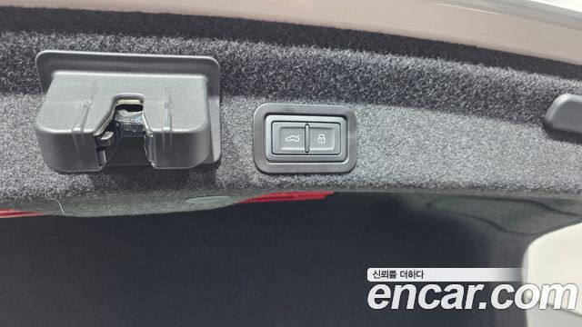 Audi A6 2023 — photo 32