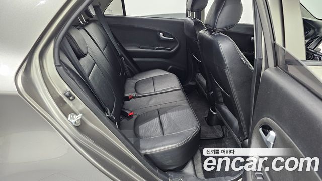 Kia morning 2012 — photo 18