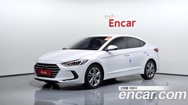 Hyundai AVANTE 2017 — photo 1
