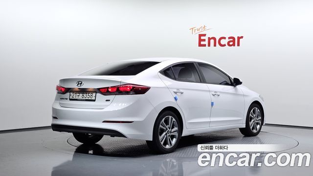 Hyundai AVANTE 2017 — photo 2