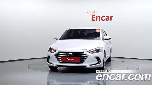 Hyundai AVANTE 2017 — photo 3