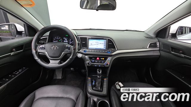 Hyundai AVANTE 2017 — photo 7