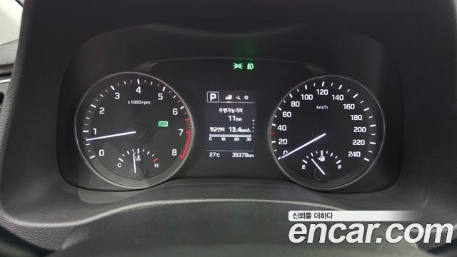 Hyundai AVANTE 2017 — photo 8
