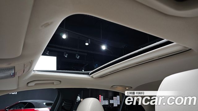 Mercedes-Benz E-Class 2019 — photo 27