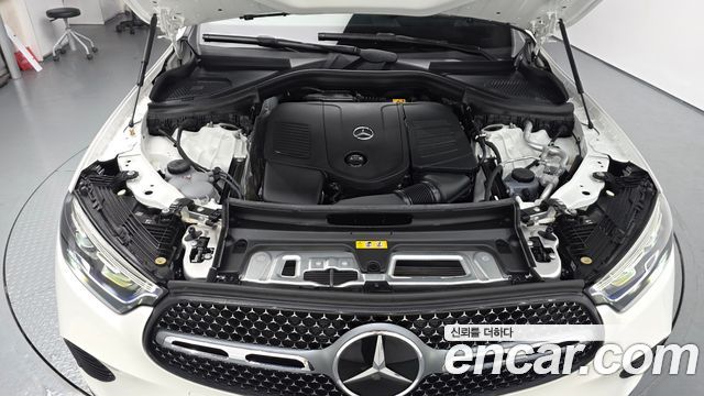 Mercedes-Benz GLC-Class 2025 — photo 6