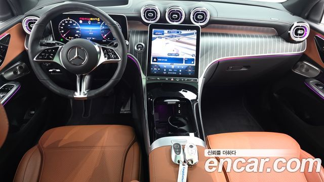 Mercedes-Benz GLC-Class 2025 — photo 10