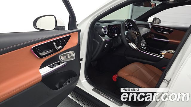Mercedes-Benz GLC-Class 2025 — photo 13