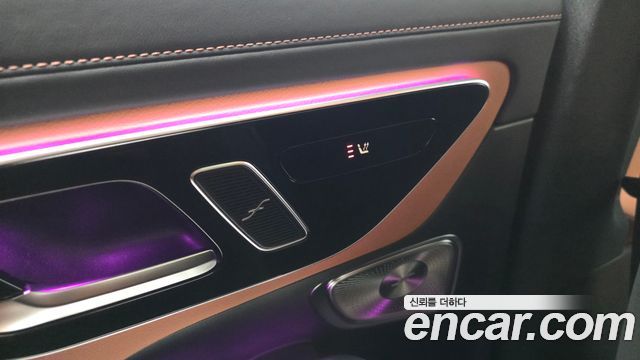 Mercedes-Benz GLC-Class 2025 — photo 25