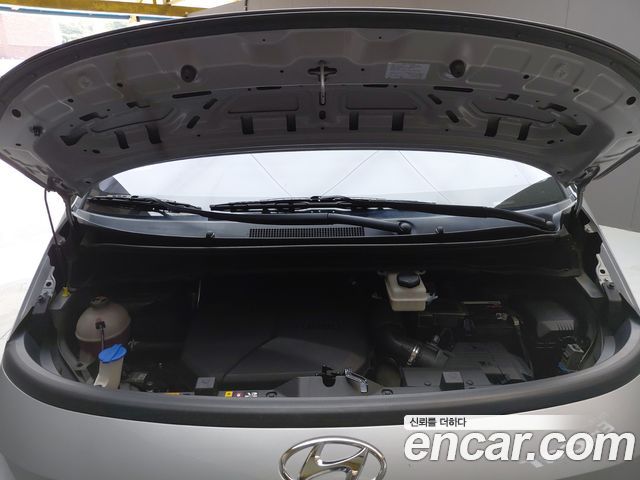 Hyundai Staria 2022 — photo 6