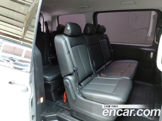 Hyundai Staria 2022 — photo 17