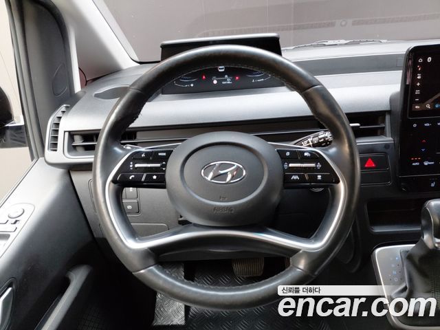 Hyundai Staria 2022 — photo 19