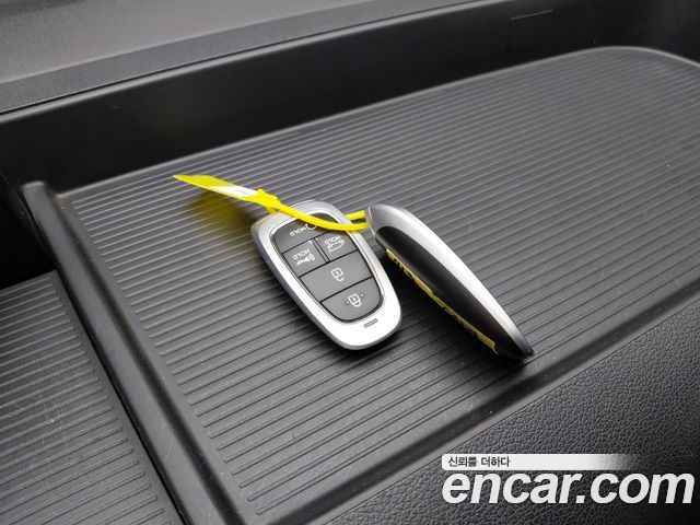 Hyundai Staria 2022 — photo 24