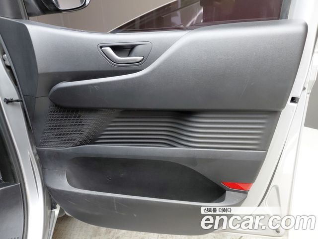 Hyundai Staria 2022 — photo 14