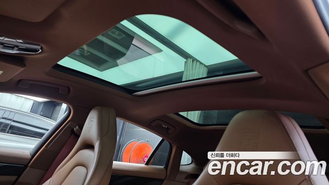 Porsche Panamera 2023 — photo 23